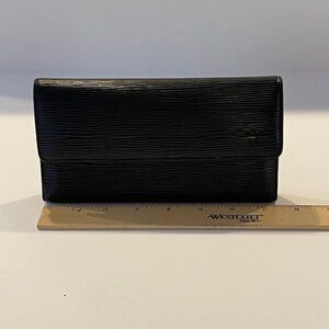 Louis Vuitton Epi Black Wallet/Checkbook/Credit Card/Coin Holder